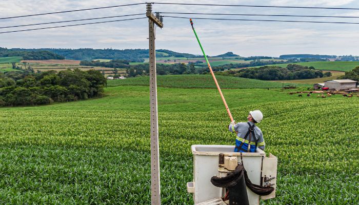  Do Clic Rural aos 19 mil km de redes do Paraná Trifásico, Copel leva investimentos ao campo